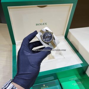 The Rolex Datejust Ref-126333 super clone featuring yellow gold bezel and slate dial, a premium fake watch design.