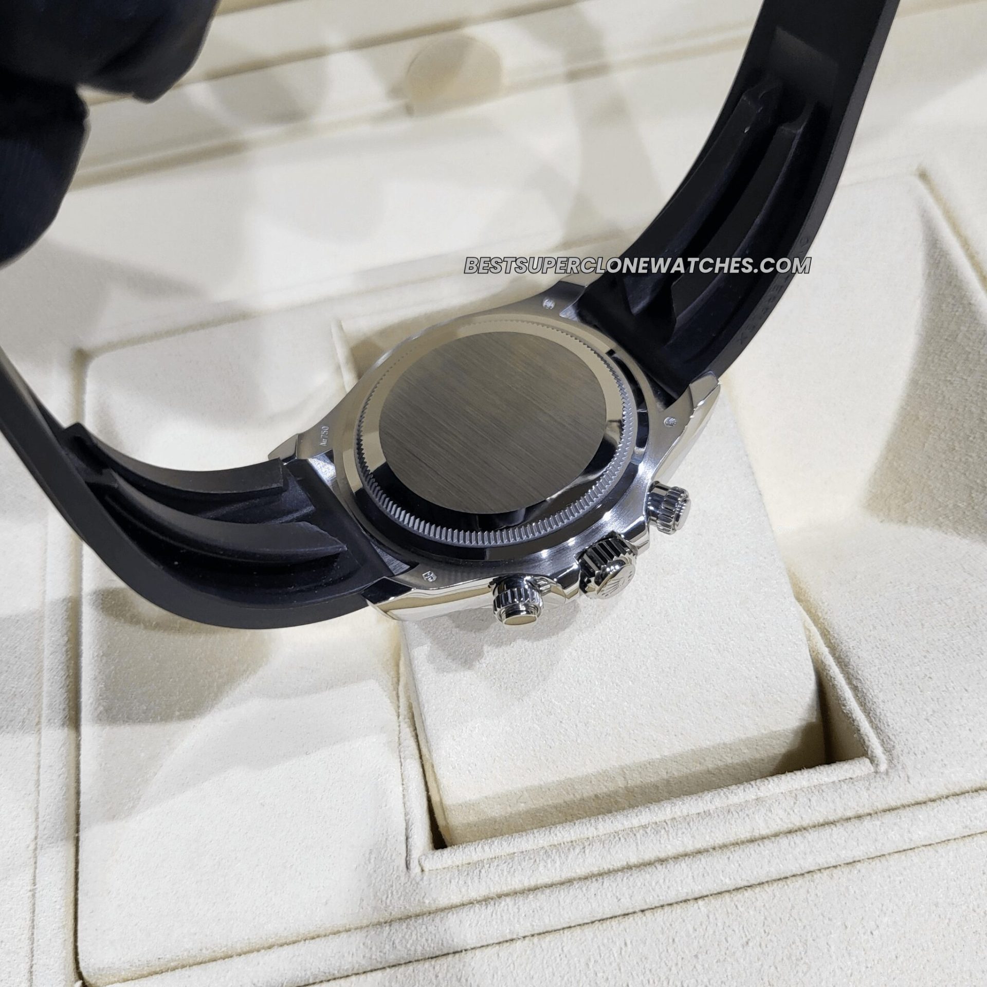 Rolex Daytona replica watch with 18kt white gold case and flexible oysterflex rubber strap