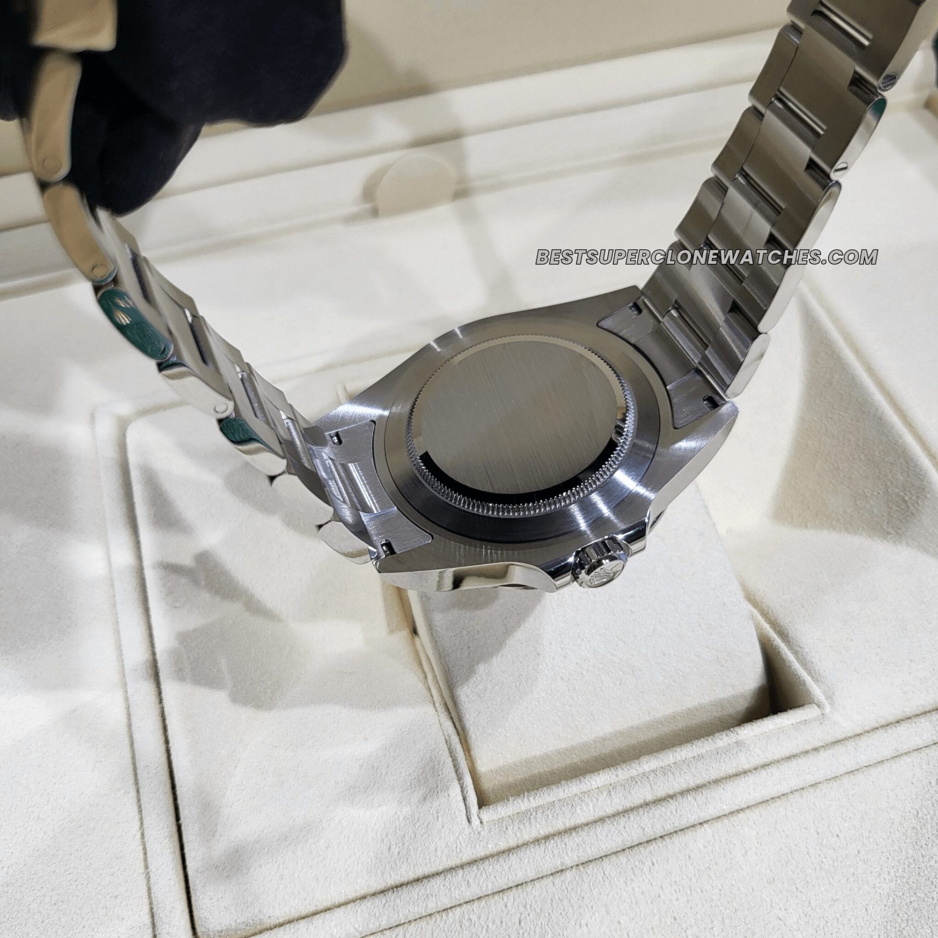 Replica version of Rolex Explorer 224270 combining classic design with super clone craftsmanship