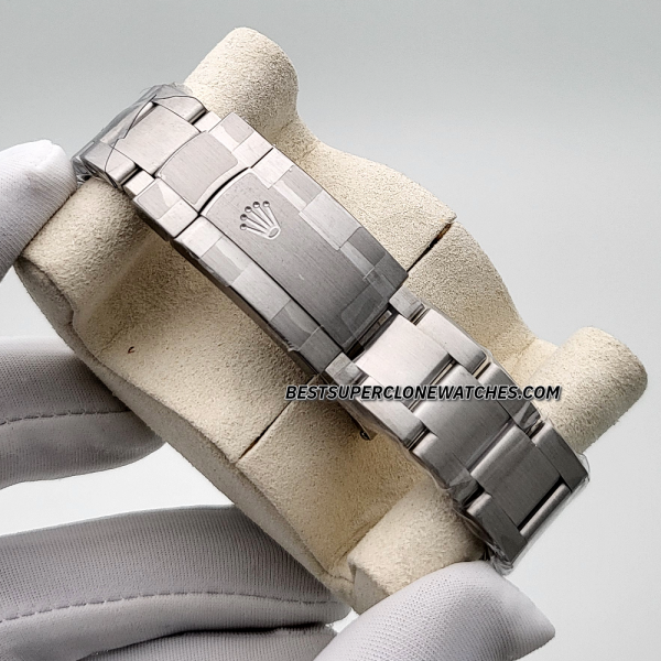 Rolex Oyster Perpetual Turquoise Blue Celebration Motif Dial 3230 Swiss Super Clone Watch Ref-124300 - Image 4