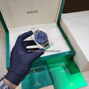 Replica Rolex Sky-Dweller 336934 with bright blue dial, two-tone case, and high-quality Swiss movement imitation