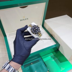 Super clone Rolex Submariner watch with oyster-style two-tone bracelet