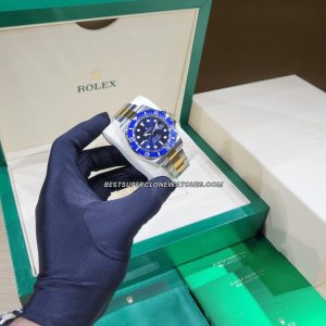 Fake Rolex Submariner 2-Tone Ref-126613LB with royal blue dial, Oystersteel and yellow gold case, and Swiss 3235 movement—high-quality super clone.