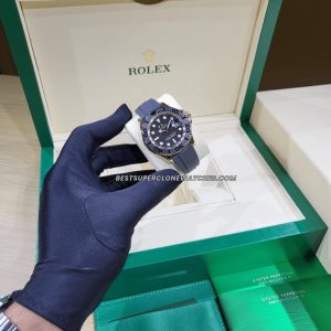 Swiss super clone Rolex Yacht-Master 126655 with Everose gold and black bezel paired with Oysterflex strap