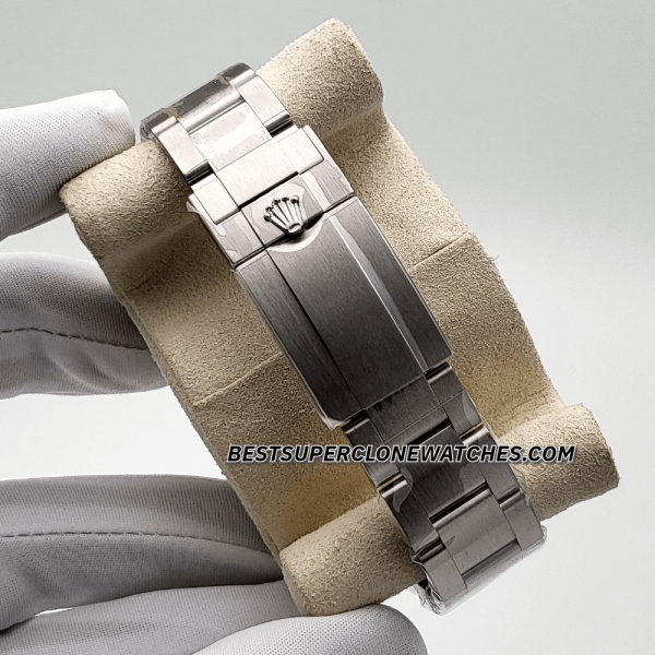 Rolex Explorer II Oystersteel Bracelet Black Dial 3285 Swiss Super Clone Watch Ref-226570 - Image 4