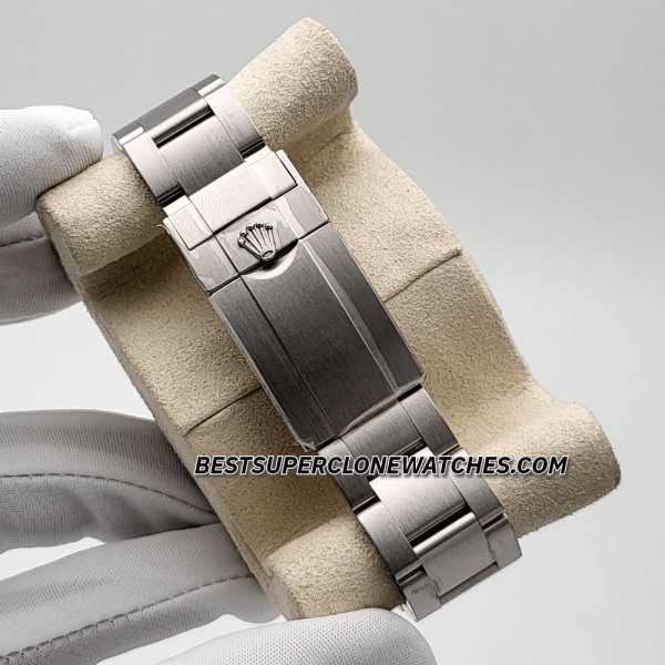 Rolex Explorer II Oystersteel Bracelet White Dial 3285 Swiss Super Clone Watch Ref-226570 - Image 4