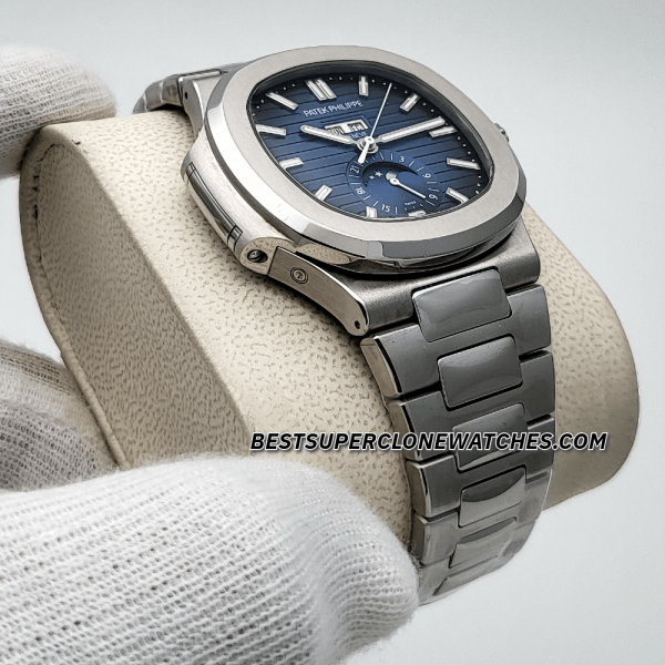 Patek Philippe Nautilus Annual Calendar Moon Phases Blue Dial 324 S QA LU 24H/303 Swiss Super Clone Watch Ref-5726/1A-014 - Image 3