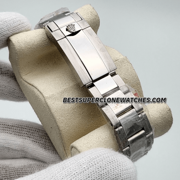 Rolex Daytona Platinum Ice Blue Dial With Diamond 4130 Swiss Super Clone Watch Ref-116506LN - Image 4