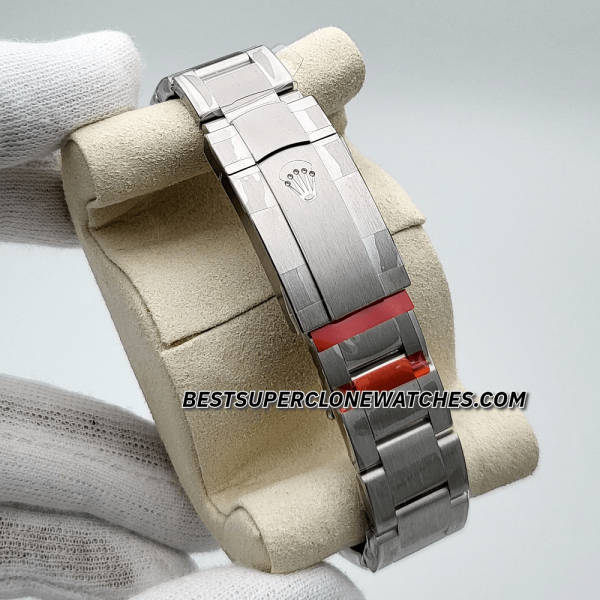 Rolex Oyster Perpetual Silver Dial 3230 Swiss Super Clone Watch Ref-124300 - Image 4
