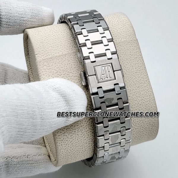 Audemars Piguet Royal Oak White Gold Blue Dial 4302 Swiss Super Clone Watch Ref-15510ST.OO.1320ST.06 - Image 4