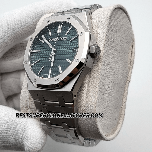 Audemars Piguet Royal Oak Stainless Steel 50th Anniversary Green Dial 4302 Swiss Super Clone Watch Ref-15510ST.OO.1320ST.09 - Image 2
