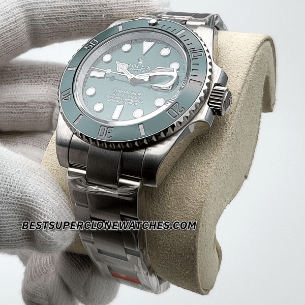 Rolex Submariner Hulk Date Green Dial 3135 Swiss Super Clone Watch Ref-116610LV - Image 2