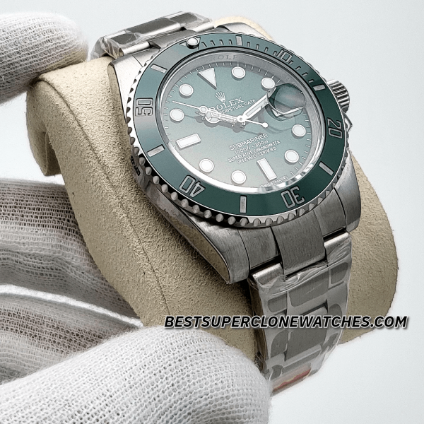 Rolex Submariner Hulk Date Green Dial 3135 Swiss Super Clone Watch Ref-116610LV - Image 3