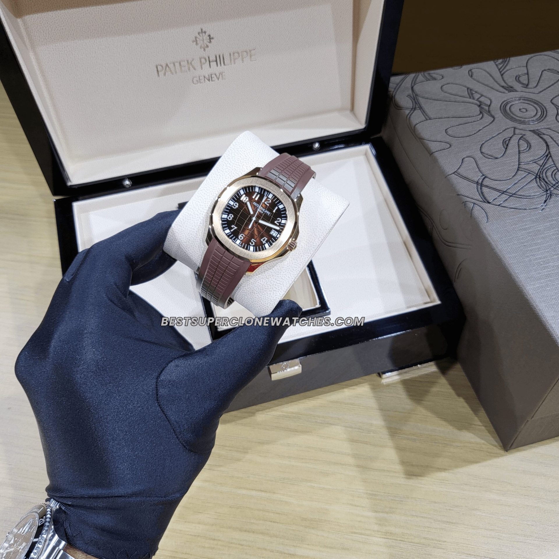 Patek Philippe Aquanaut 5167R brown dial clone