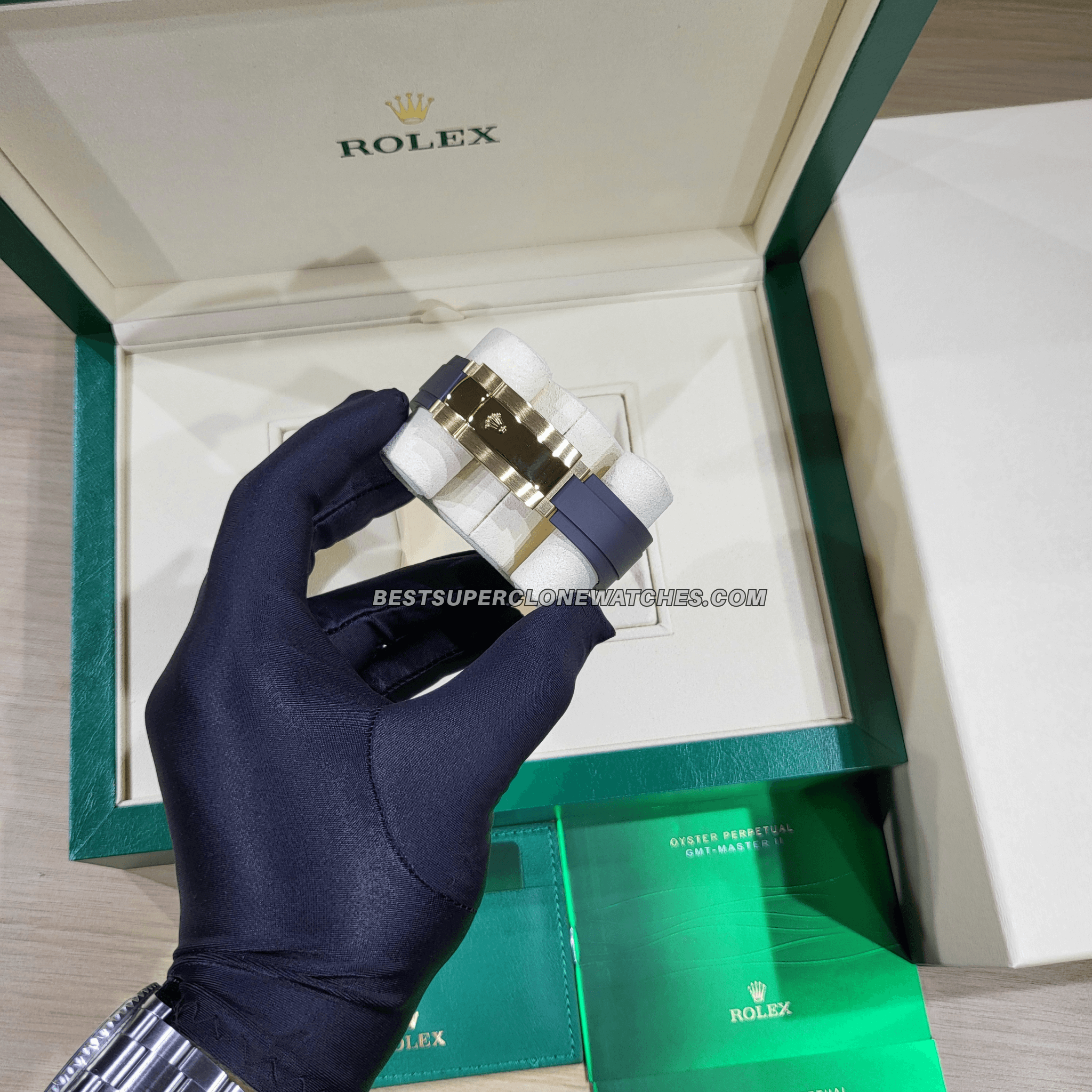 Rolex Sky-Dweller 18kt Yellow Gold Oysterflex Bright Green Dial 9002 Swiss Super Clone Watch Ref-336238 - Image 3